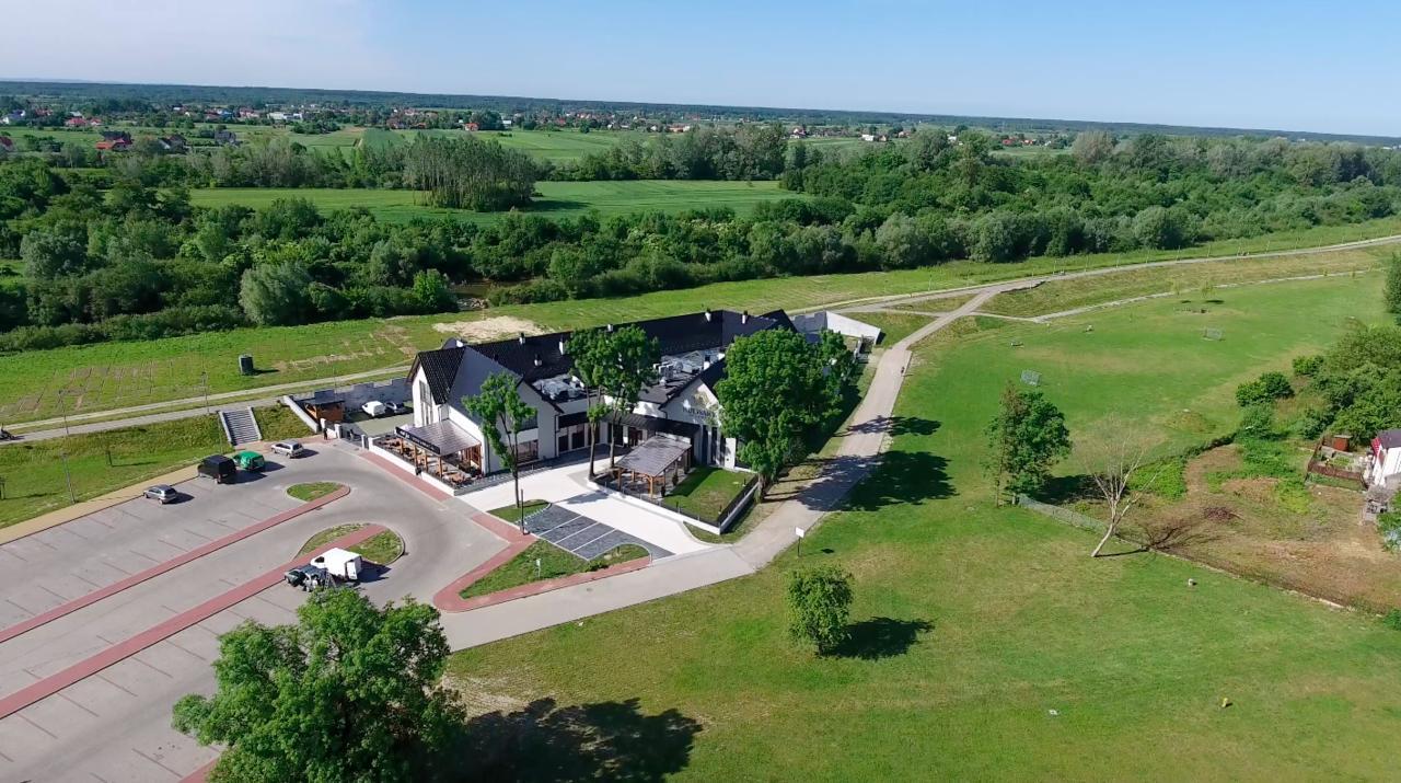 Bed and Breakfast Bulwary Biznes Мелец Экстерьер фото