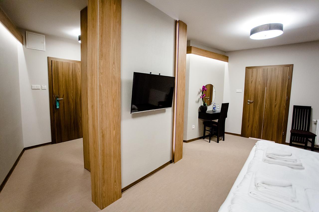 Bed and Breakfast Bulwary Biznes Мелец Экстерьер фото