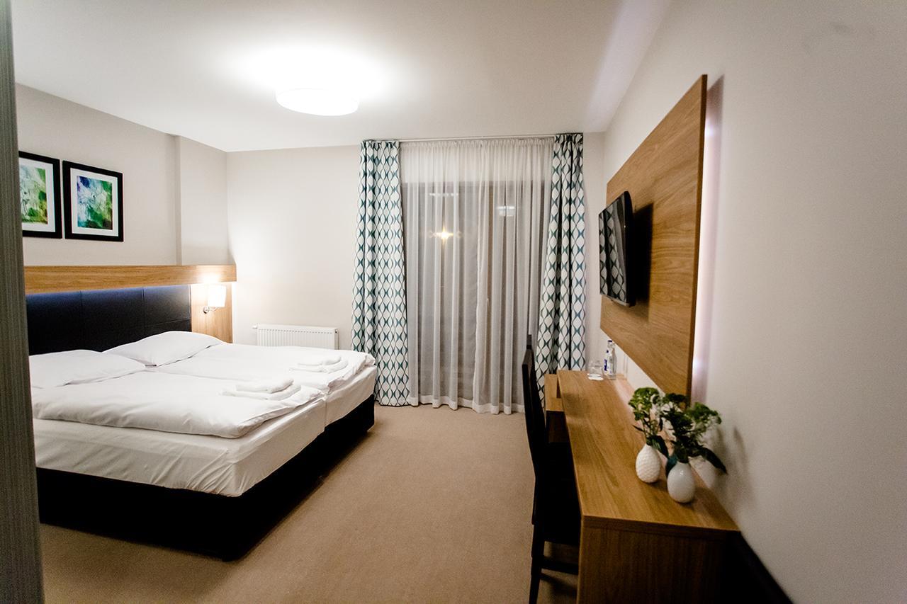 Bed and Breakfast Bulwary Biznes Мелец Экстерьер фото