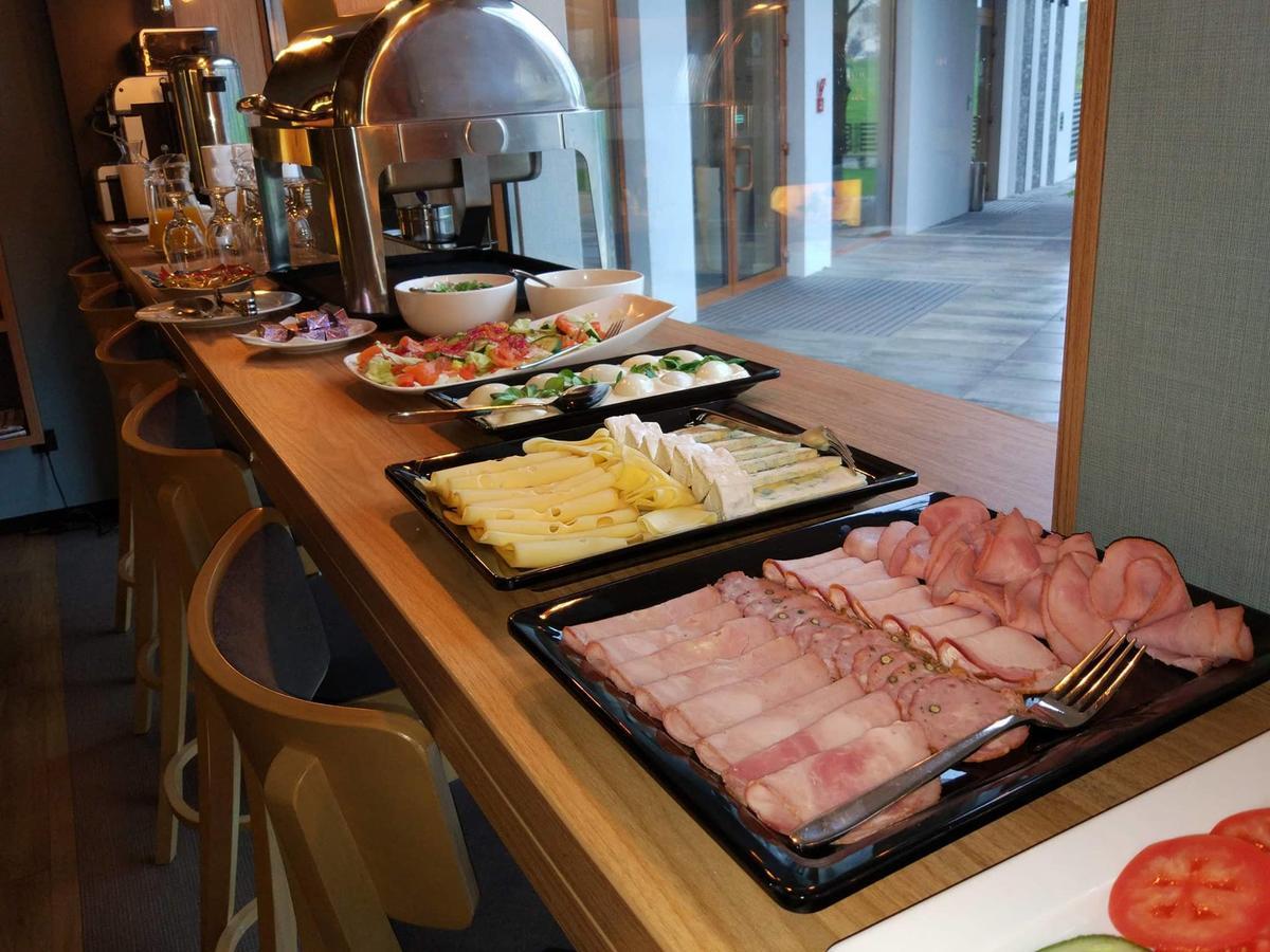Bed and Breakfast Bulwary Biznes Мелец Экстерьер фото